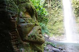 Cascada Hola Vida